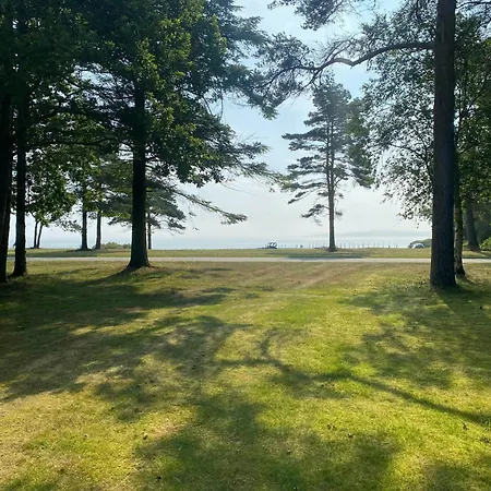 Log With Hot Tub And Fjord View * Viborg