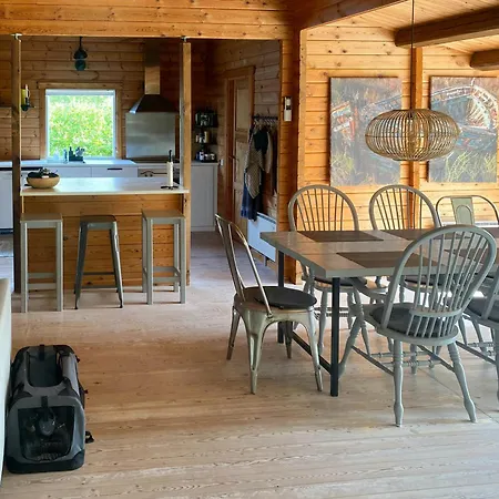 Feriehus Log With Hot Tub And Fjord View Viborg