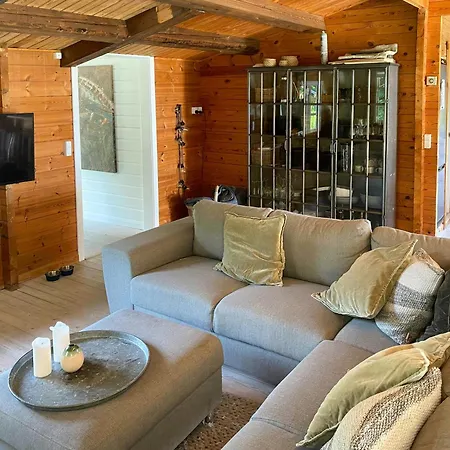 Semesterbostad Log With Hot Tub And Fjord View Viborg