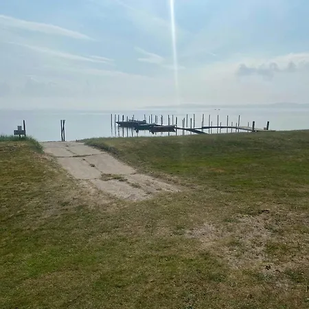 Prázdninový dům Log With Hot Tub And Fjord View Viborg