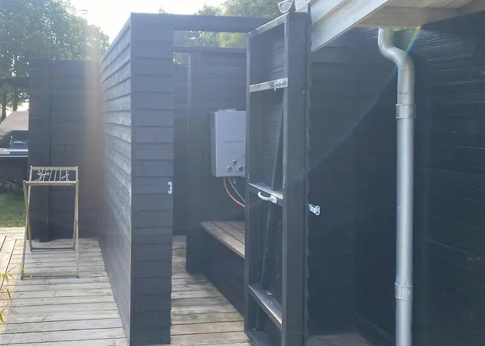 Semesterbostad Log With Hot Tub And Fjord View Viborg